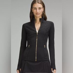 BRAND NEW WITH TAGS LULULEMON DEFINE NULU JACKET BLACK/GOLD SIZE 4